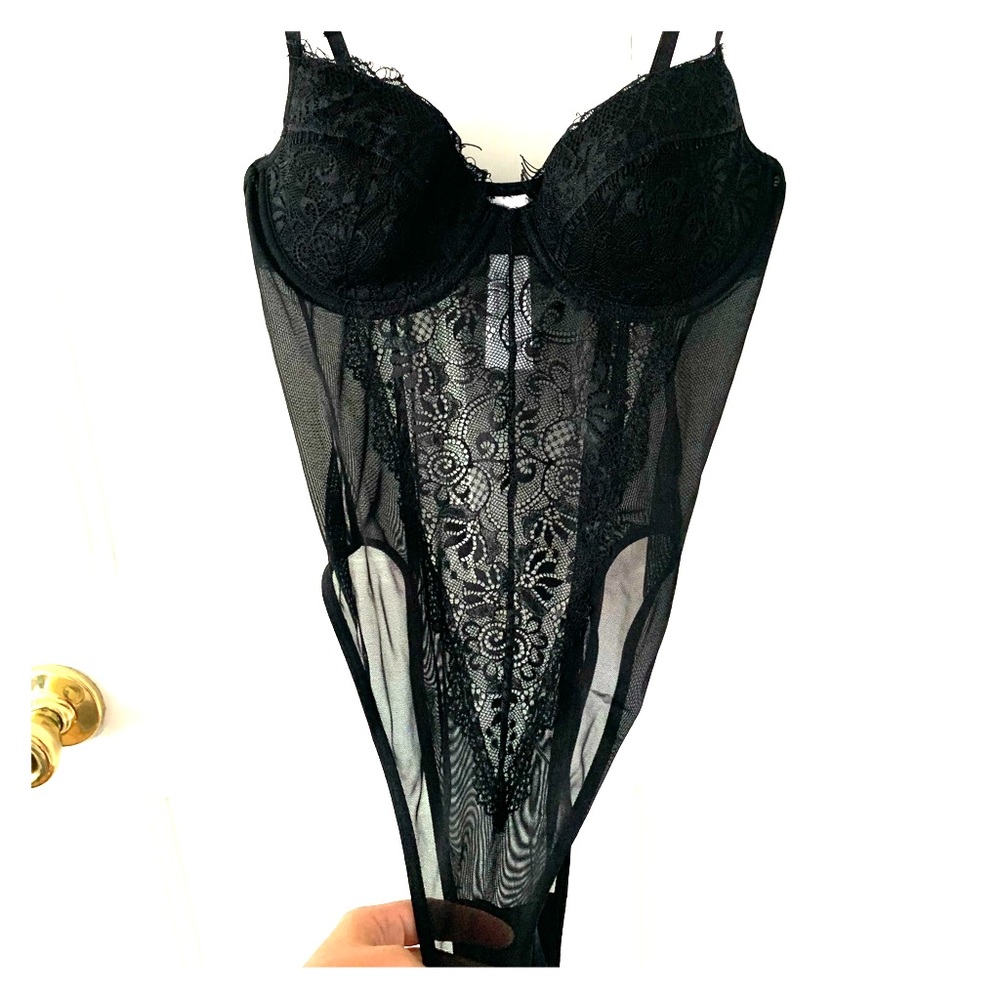 Forever 21 bodysuit - Never worm. Size medium.